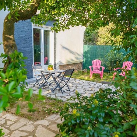 Studio Au Calme Tout Confort Proche Des Plages - Jardin Wifi Parking Fréjus Zewnętrze zdjęcie