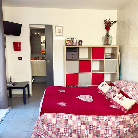 Studio Au Calme Tout Confort Proche Des Plages - Jardin Wifi Parking Fréjus Zewnętrze zdjęcie
