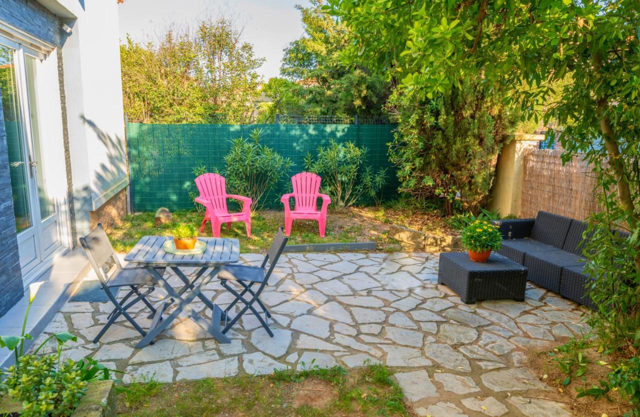Studio Au Calme Tout Confort Proche Des Plages - Jardin Wifi Parking Fréjus Zewnętrze zdjęcie